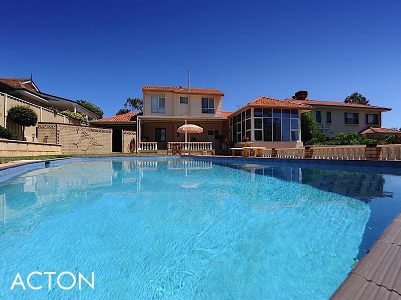 10 DUNBLANE Road, Floreat WA 6014