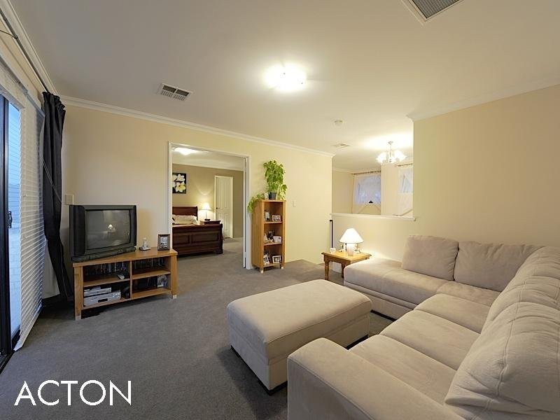 3 Lopez Way, Iluka WA 6028