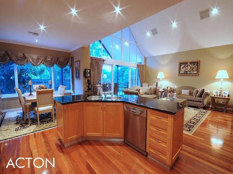 10 LIFFORD Road, Floreat WA 6014