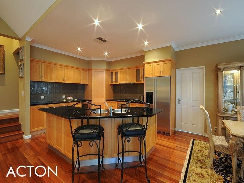 10 LIFFORD Road, Floreat WA 6014