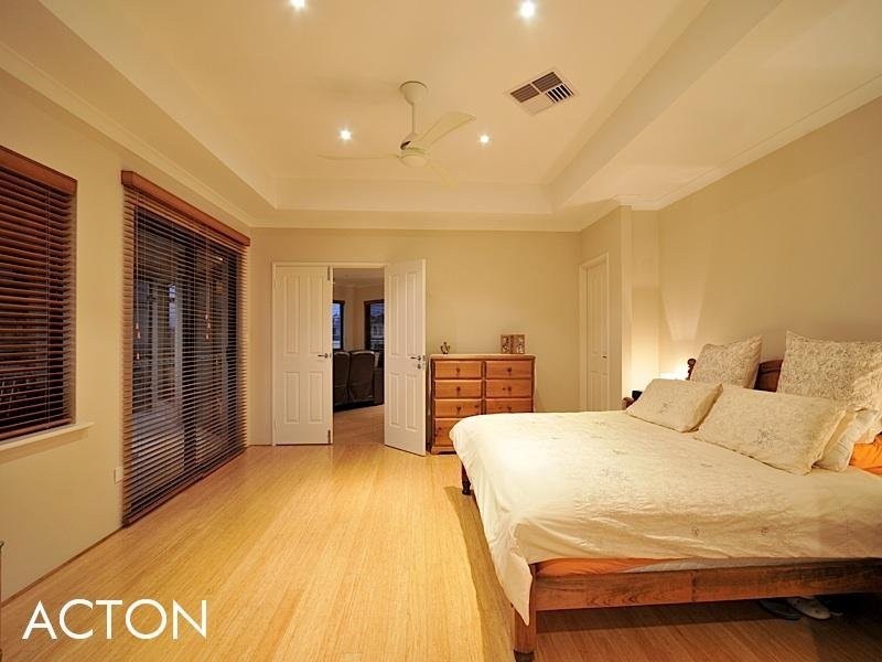 42 Romano Crescent, Iluka WA 6028