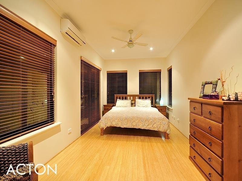 42 Romano Crescent, Iluka WA 6028