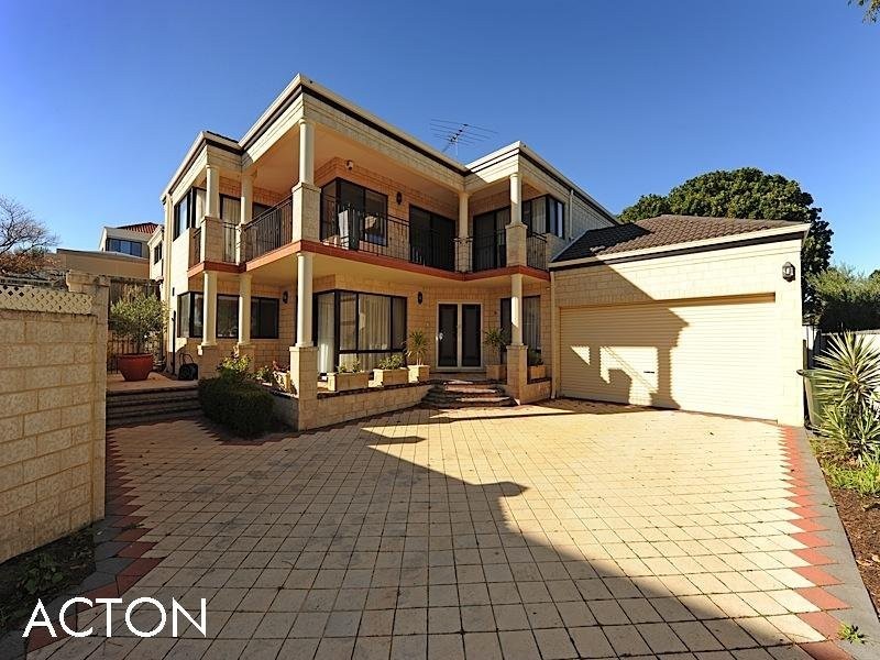 B/22 Stockdale Crescent, Wembley Downs WA 6019