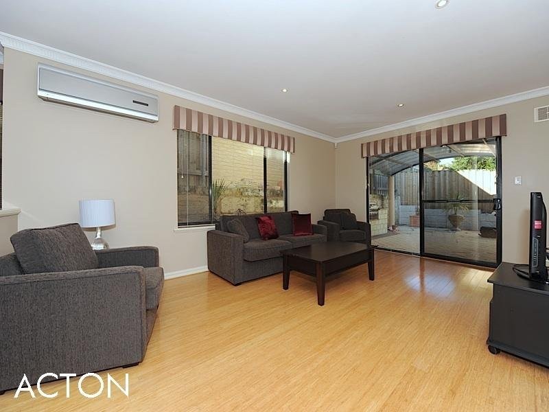B/22 Stockdale Crescent, Wembley Downs WA 6019