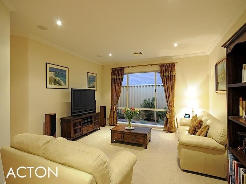 9 Morden Street, Wembley Downs WA 6019