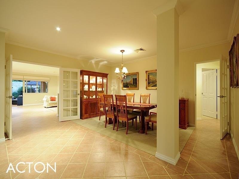 9 Morden Street, Wembley Downs WA 6019