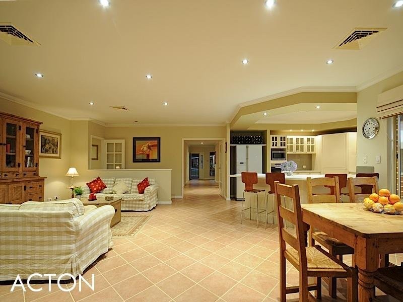 9 Morden Street, Wembley Downs WA 6019