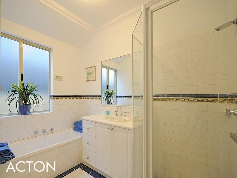 9 Morden Street, Wembley Downs WA 6019