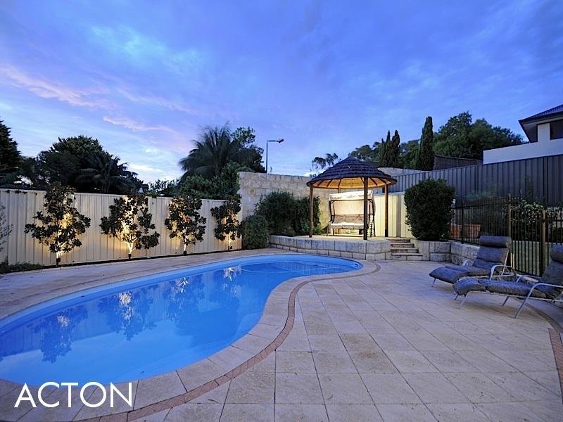 9 Morden Street, Wembley Downs WA 6019