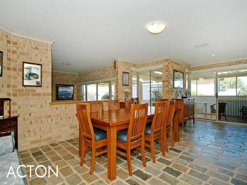 26 Leichhardt Street, Two Rocks WA 6037