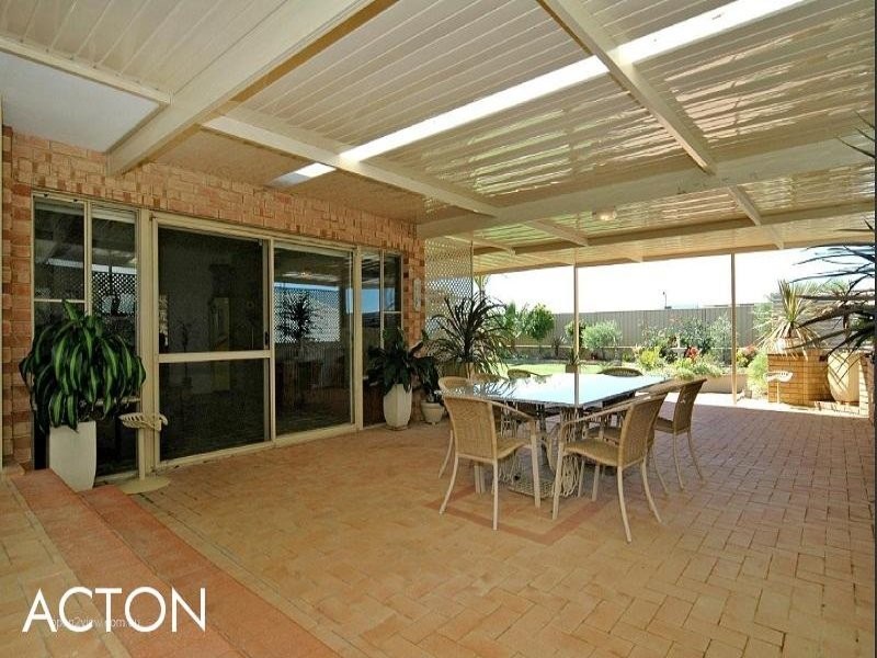 26 Leichhardt Street, Two Rocks WA 6037