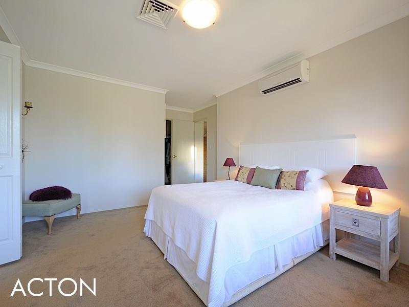 43 Savannah Way, Iluka WA 6028