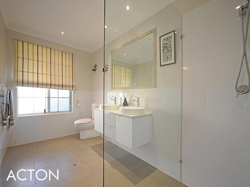 43 Savannah Way, Iluka WA 6028