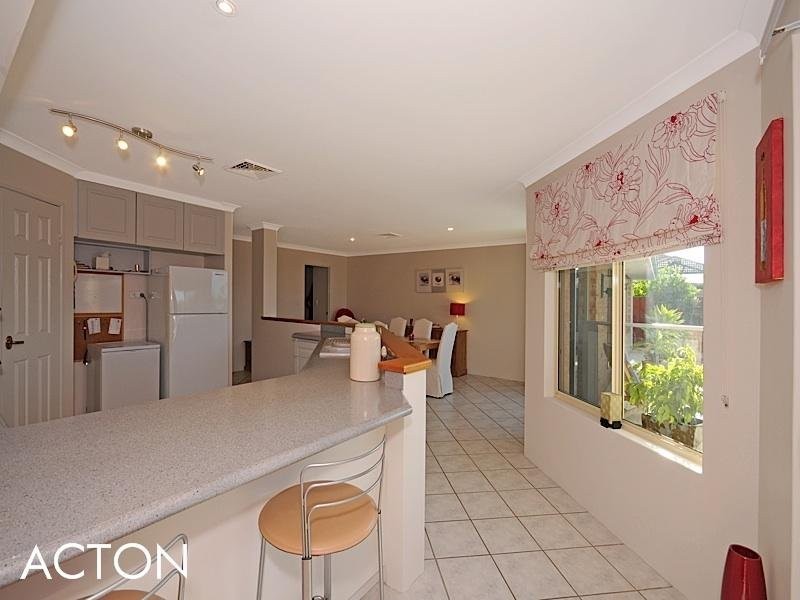 43 Savannah Way, Iluka WA 6028