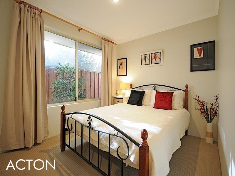 43 Savannah Way, Iluka WA 6028