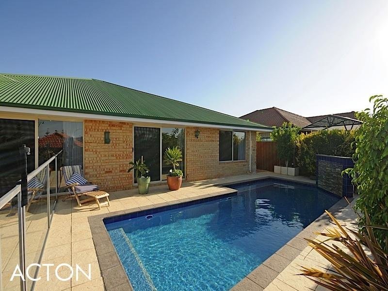 43 Savannah Way, Iluka WA 6028