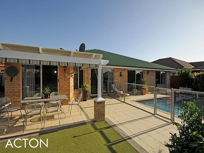 43 Savannah Way, Iluka WA 6028