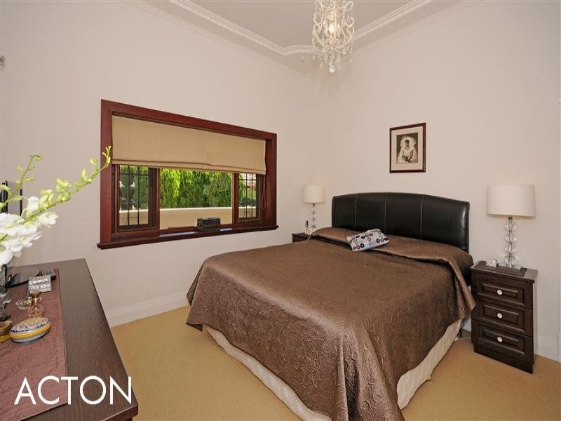 10 Everton Street, Floreat WA 6014