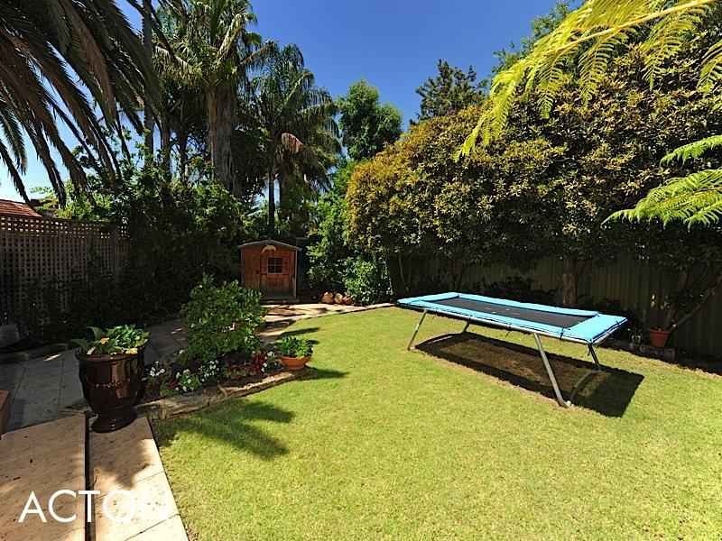 10 Everton Street, Floreat WA 6014