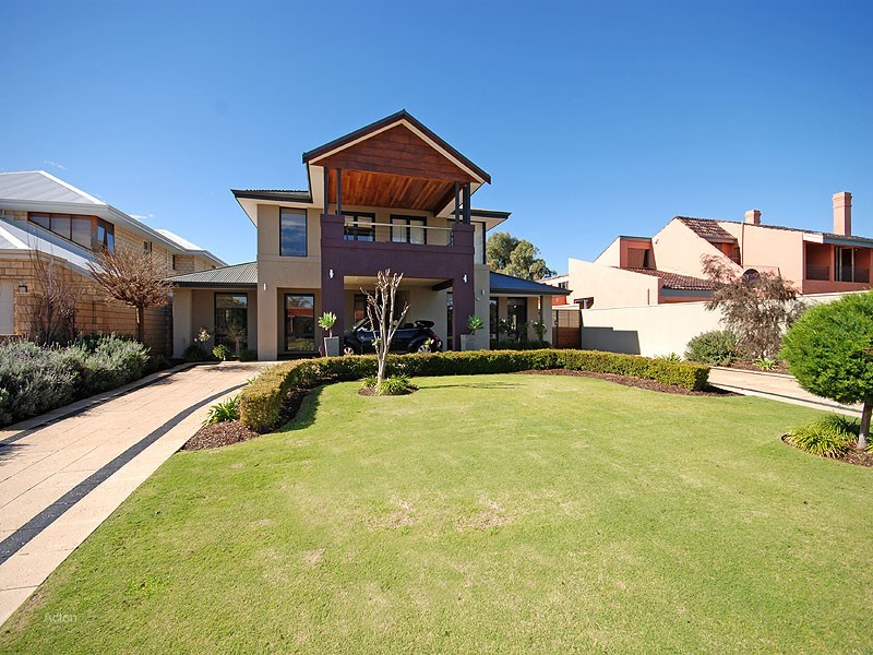 23 Kinkuna Way, City Beach WA 6015