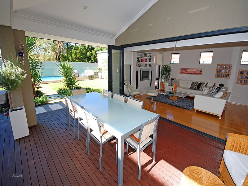 23 Kinkuna Way, City Beach WA 6015