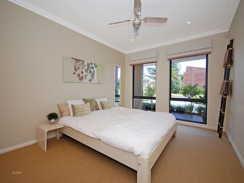 23 Kinkuna Way, City Beach WA 6015