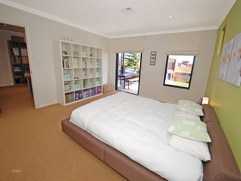 23 Kinkuna Way, City Beach WA 6015