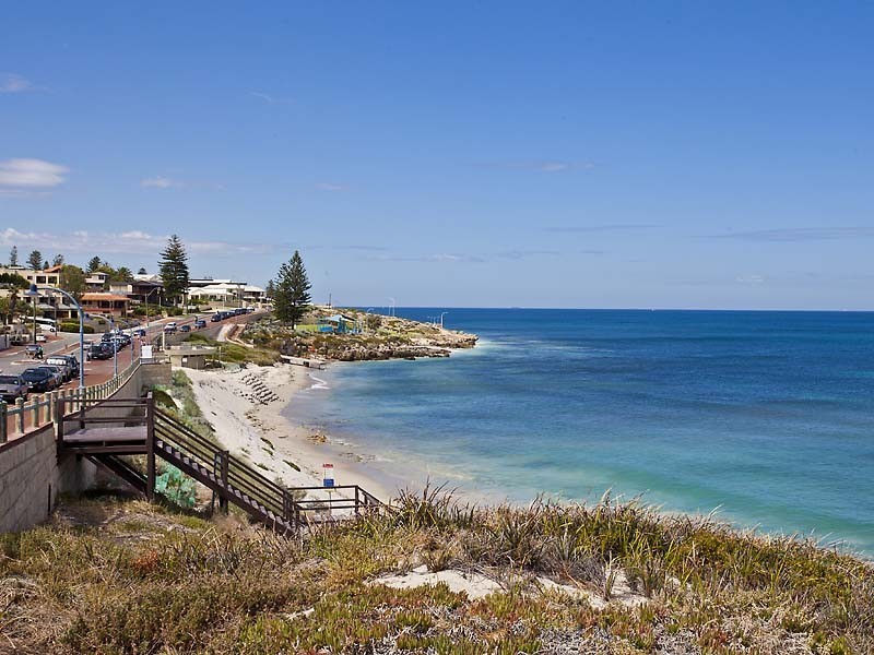 70 Beach Road, Watermans Bay WA 6020