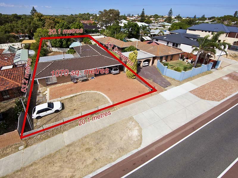 70 Beach Road, Watermans Bay WA 6020