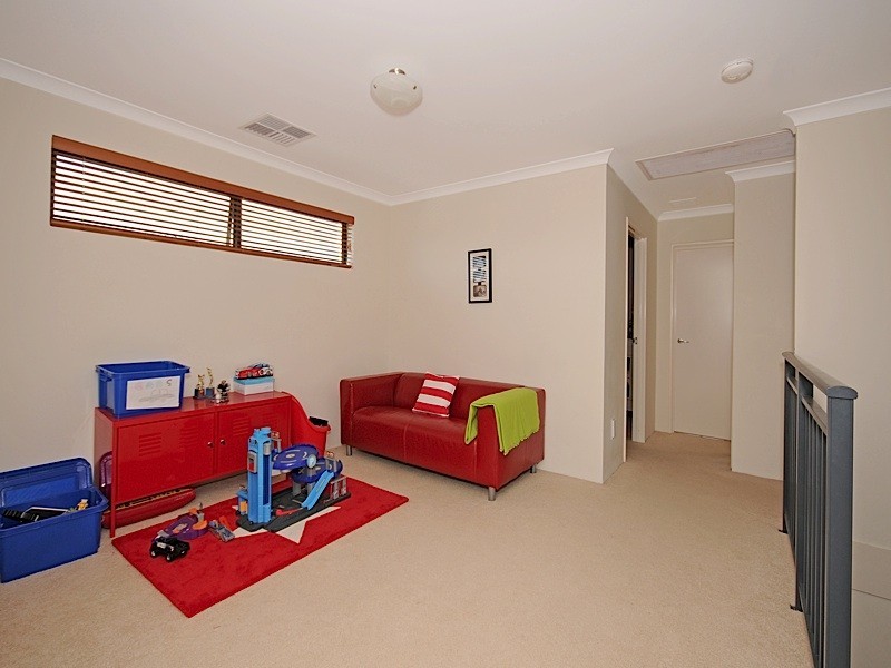 20A Taunton way, Karrinyup WA 6018