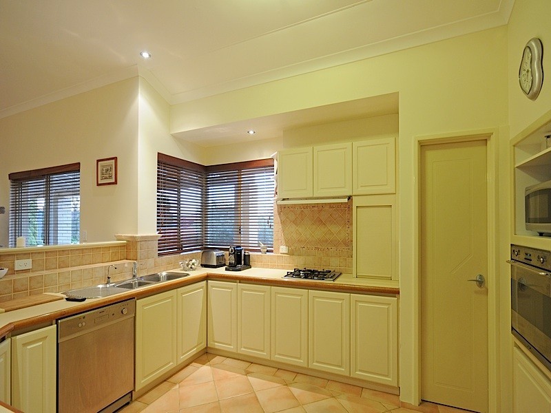 9 Temple Mews, Iluka WA 6028