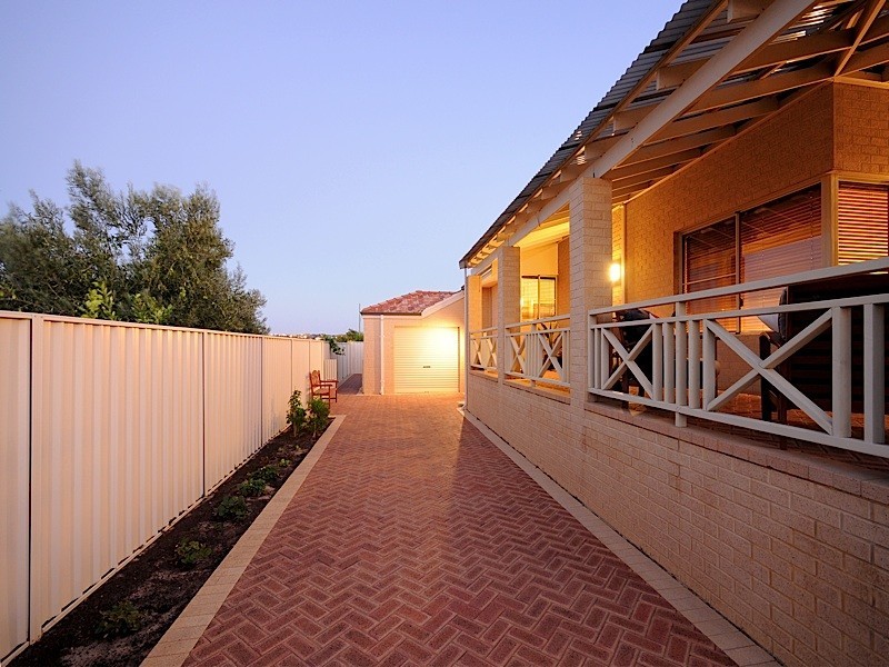 9 Temple Mews, Iluka WA 6028