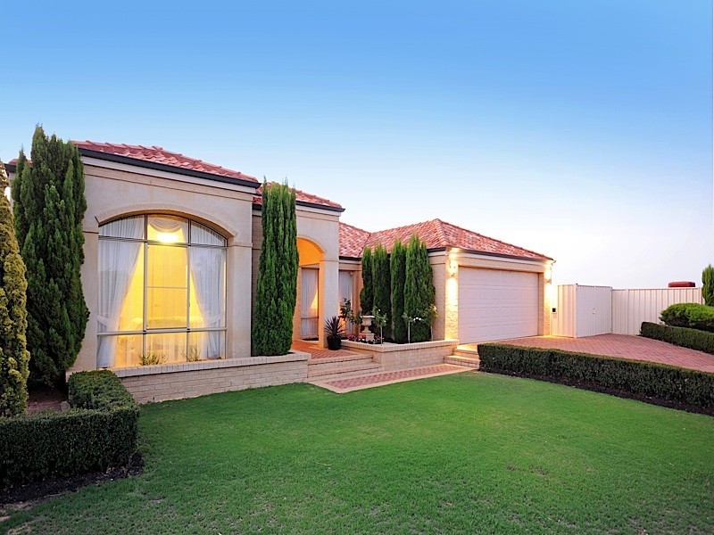 9 Temple Mews, Iluka WA 6028