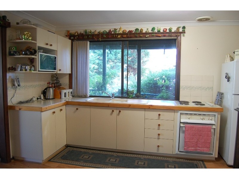 11 Narrik Court, Kelmscott WA 6111