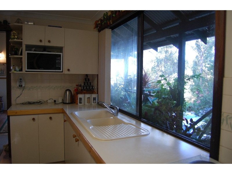 11 Narrik Court, Kelmscott WA 6111