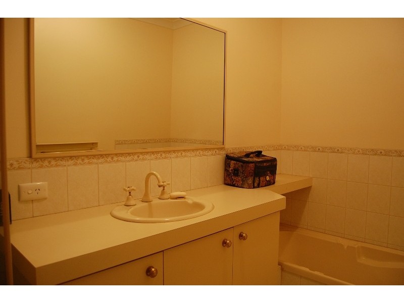 11 Narrik Court, Kelmscott WA 6111