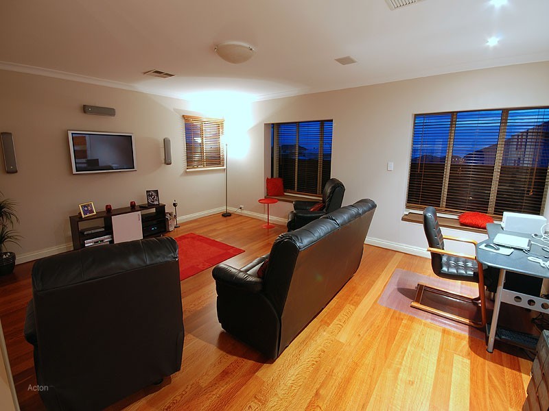 34 Antalya Vista, Iluka WA 6028