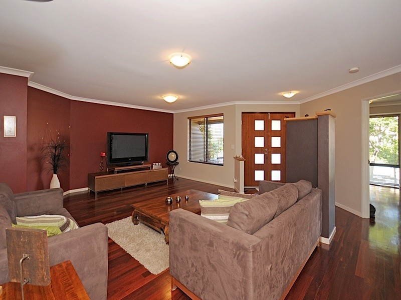 61 Boynton Gardens, Iluka WA 6028