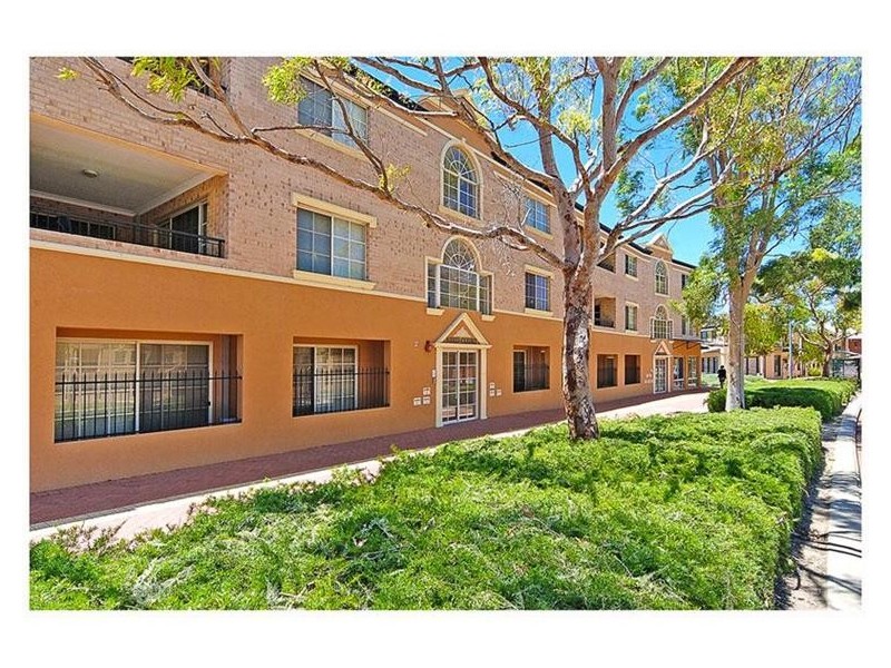 9/2 Plaistow Street, Joondalup WA 6027