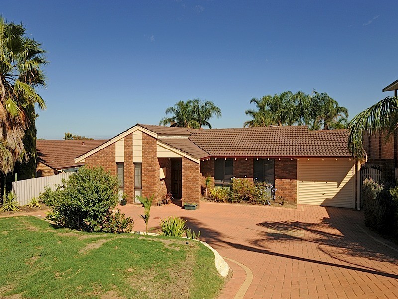 66 Wandearah Way, Kingsley WA 6026