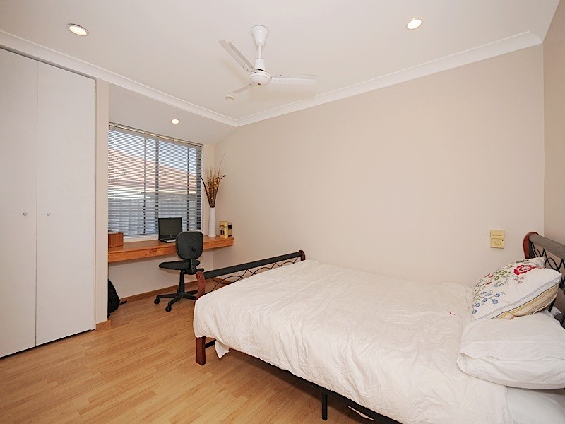 66 Wandearah Way, Kingsley WA 6026