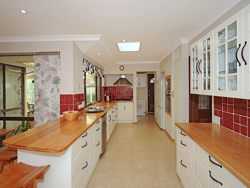66 Wandearah Way, Kingsley WA 6026