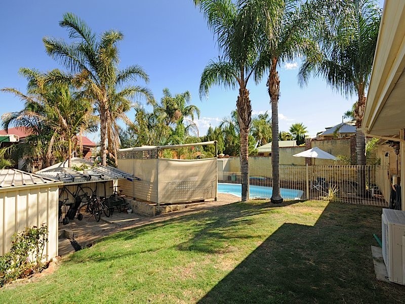 66 Wandearah Way, Kingsley WA 6026