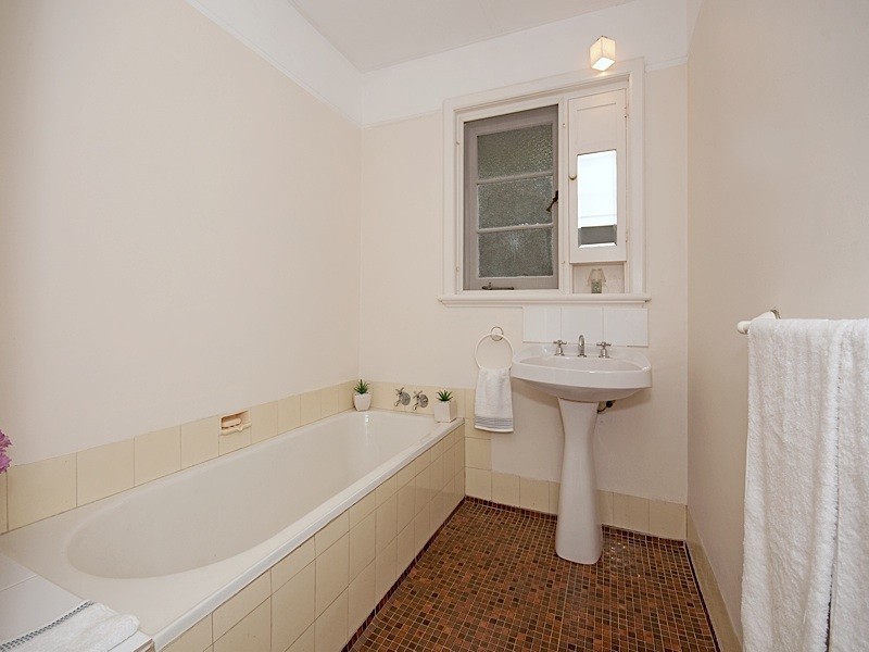 14 South Banff Road, Floreat WA 6014