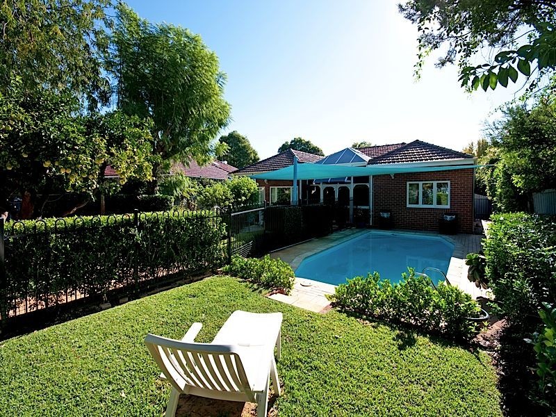 13 Bournville Street, Floreat WA 6014