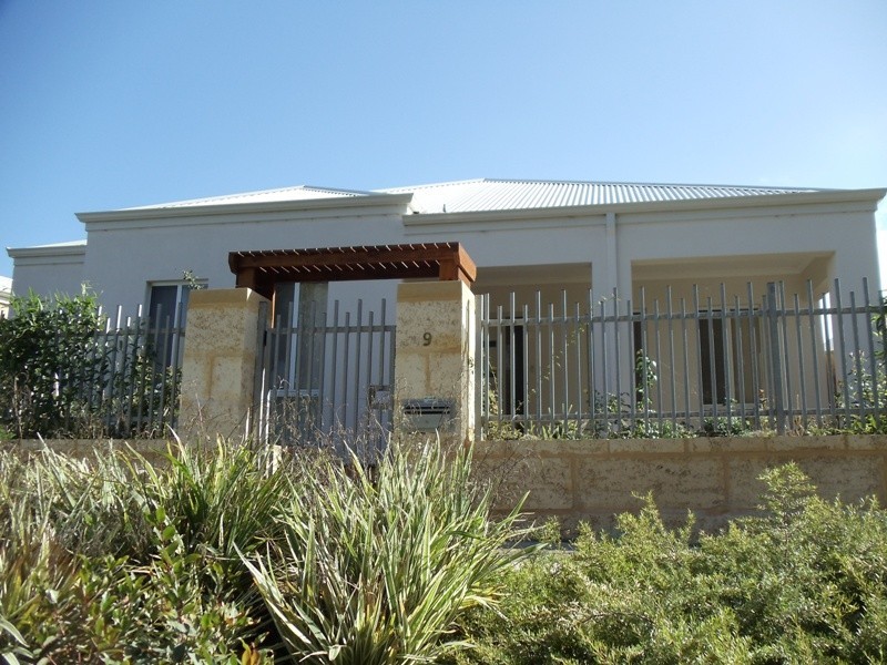 9 Windy Lane, Yanchep WA 6035