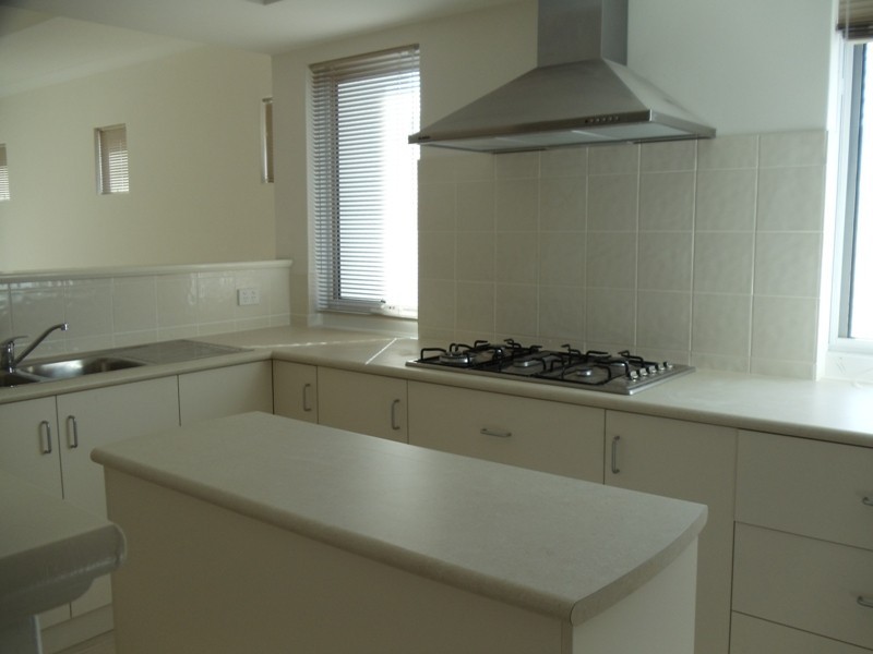 9 Windy Lane, Yanchep WA 6035