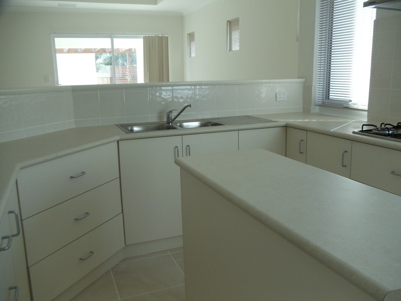 9 Windy Lane, Yanchep WA 6035