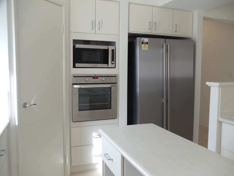 9 Windy Lane, Yanchep WA 6035