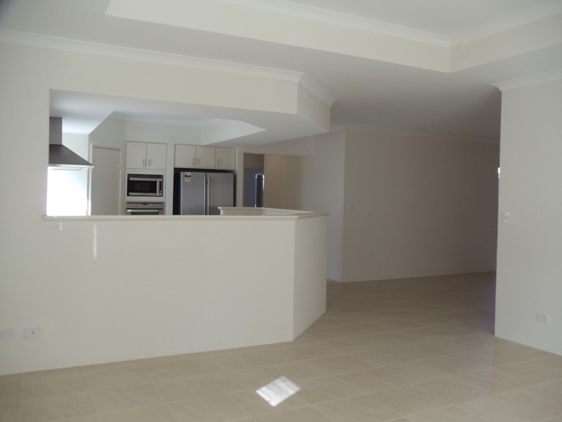 9 Windy Lane, Yanchep WA 6035